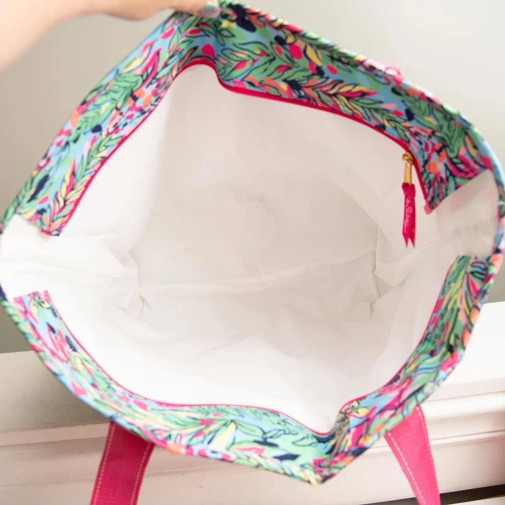 Lilly Pulitzer Tropical Floral Large Insulated Cooler Tote Travel Overnight Bag